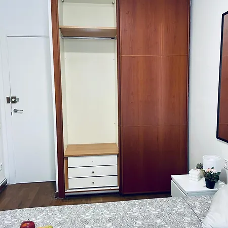 Diagonal 4 Alojamento de Acomodação e Pequeno-almoço Barcelona